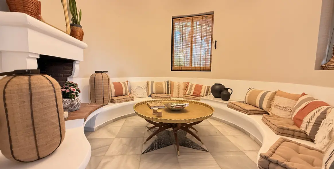 Продажа  отдельно стоящей виллы в Estepona 7