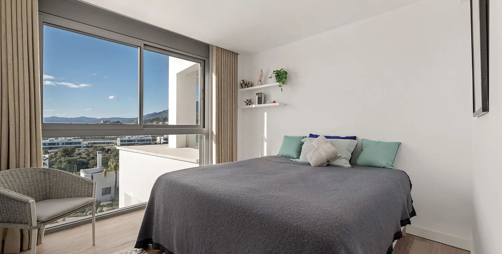 Sale of penthouse in Santa Clara 23