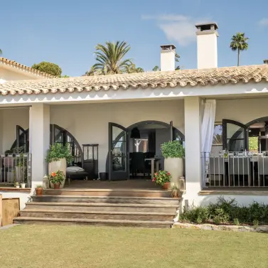 Venta de villa independiente en El Paraiso