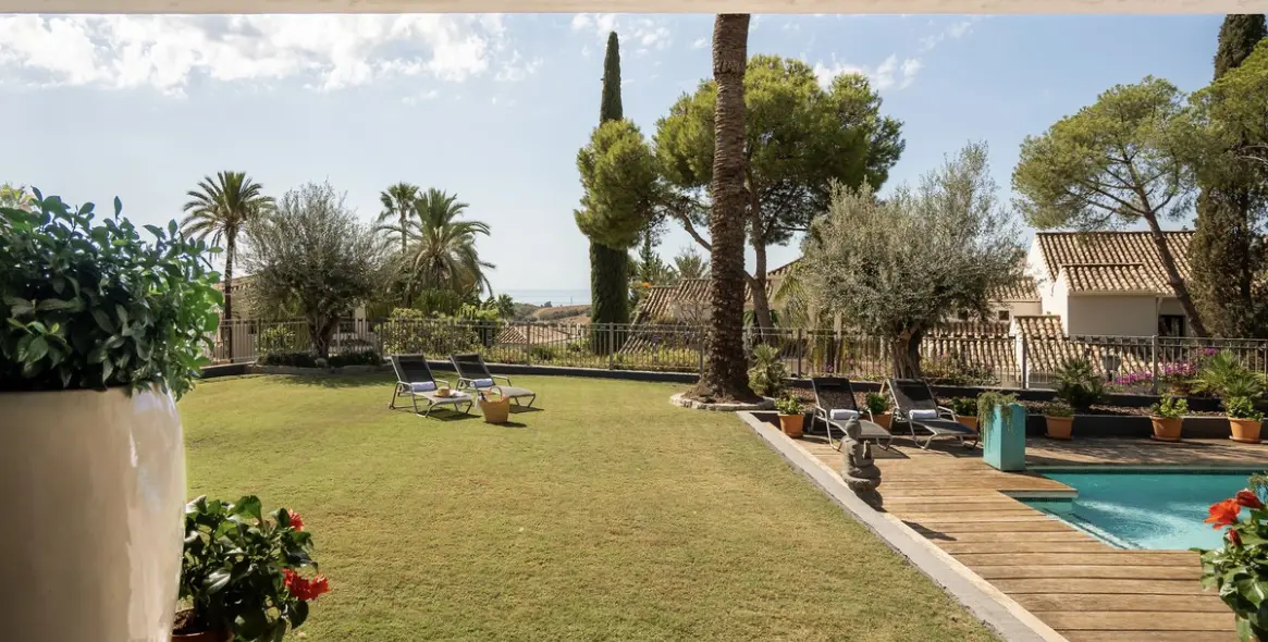 Venta de villa independiente en El Paraiso 40