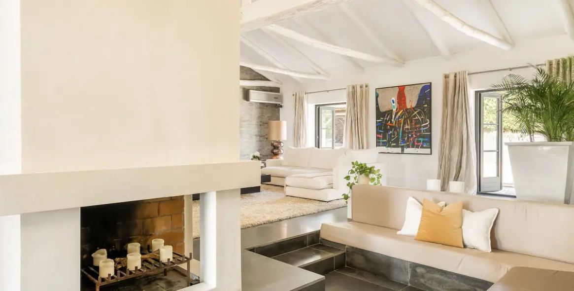 Venta de villa independiente en El Paraiso 15