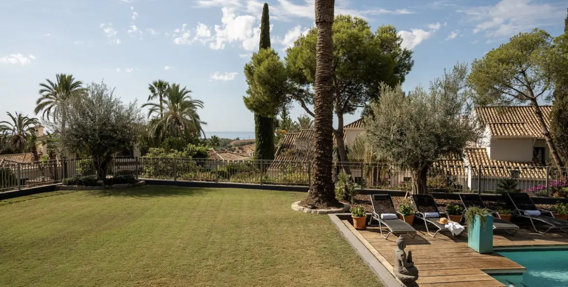 Venta de villa independiente en El Paraiso 55