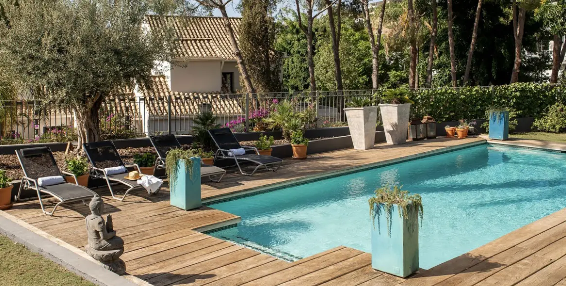 Venta de villa independiente en El Paraiso 75