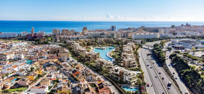 Продажа  жилого участка в Fuengirola 0