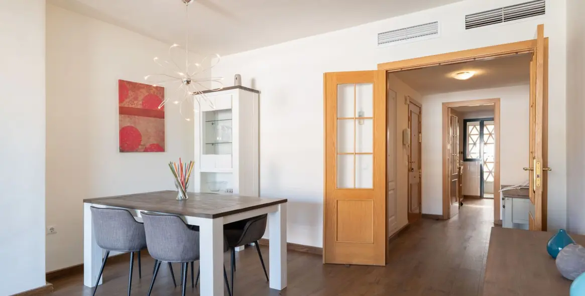 Alquiler a largo plazo de apartamento en planta media en Selwo 6