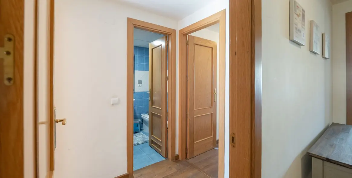 Alquiler a largo plazo de apartamento en planta media en Selwo 12