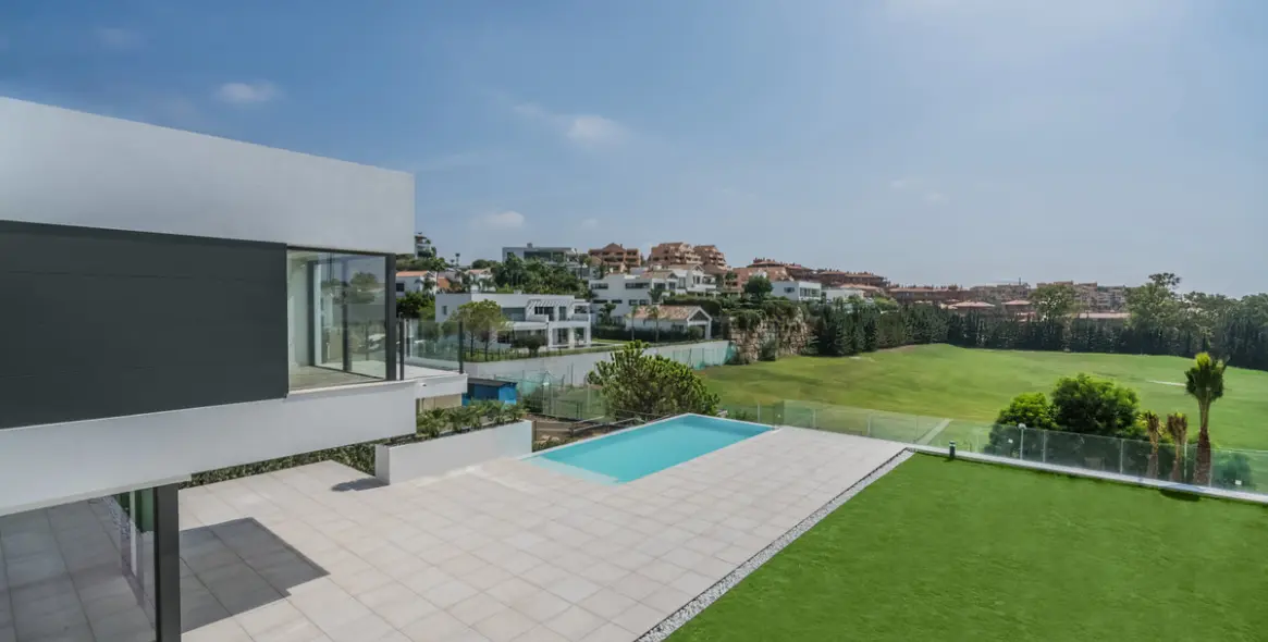 Long-term rent of detached villa in Benahavís 15