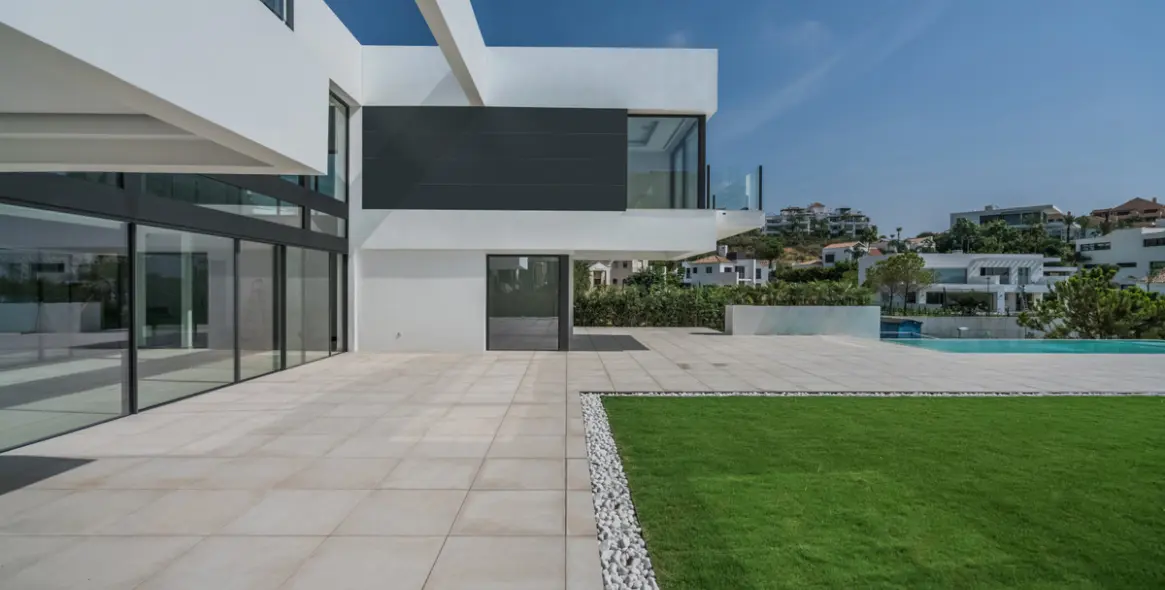 Long-term rent of detached villa in Benahavís 16