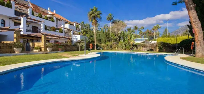 Sale of penthouse in The Golden Mile 0