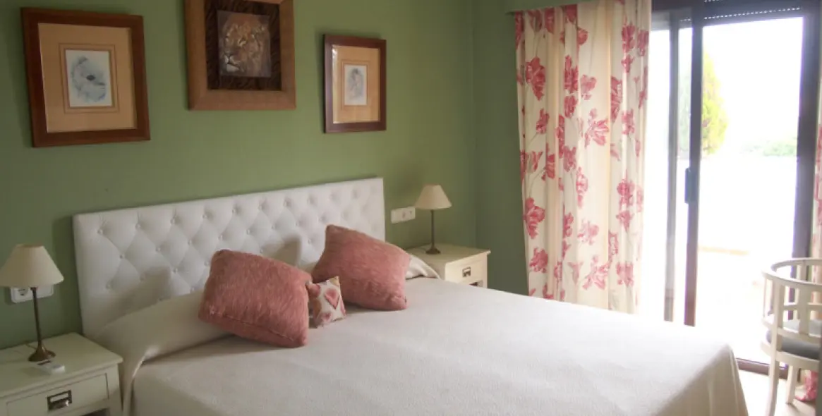 Sale of penthouse in The Golden Mile 9