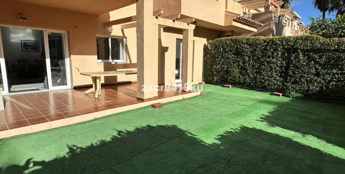 Продажа апартаментов на первом этаже в Marbesa 16