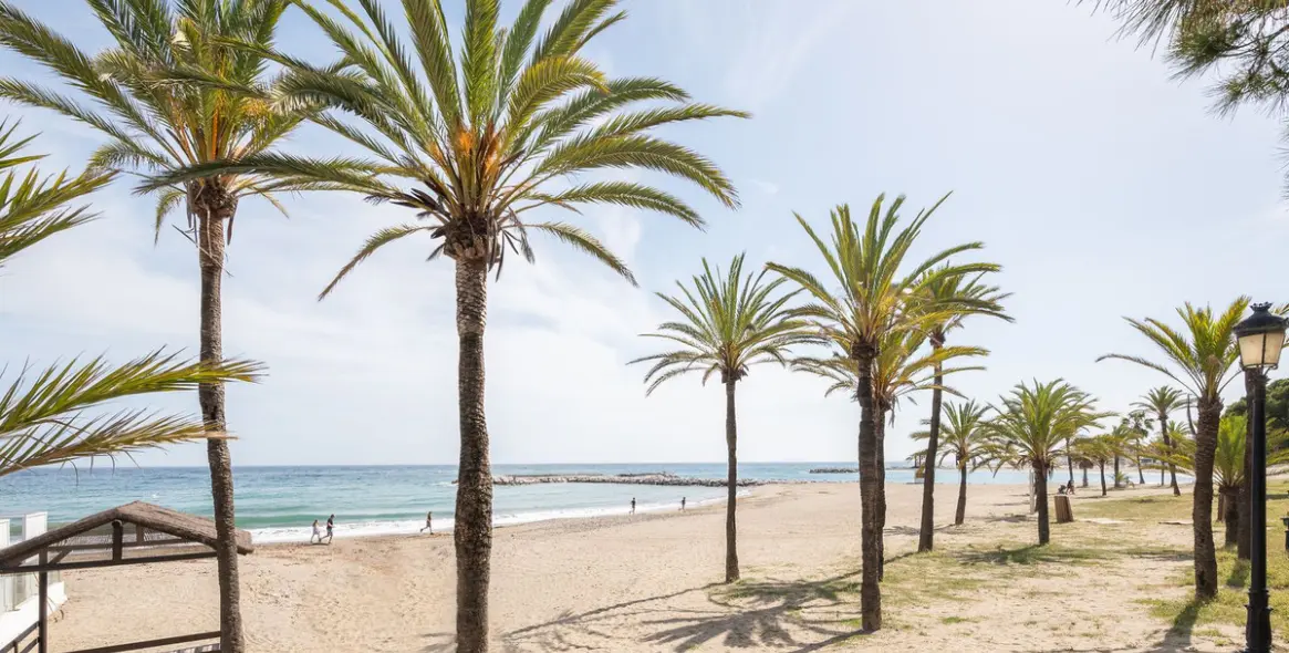 Продажа апартаментов на среднем этаже в Puerto Banús 40