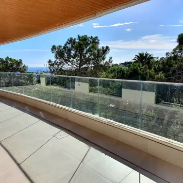 Продажа апартаментов на среднем этаже в Estepona