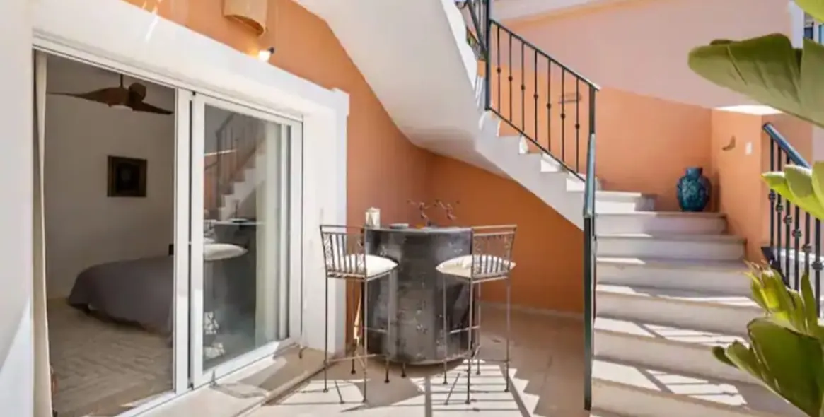 Sale of penthouse in Estepona 15