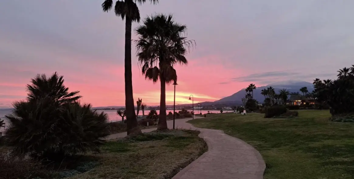 Venta de ático en Estepona 28