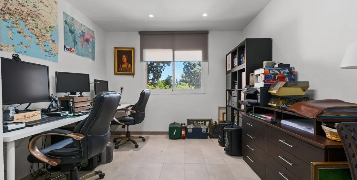 Venta de ático en Estepona 35