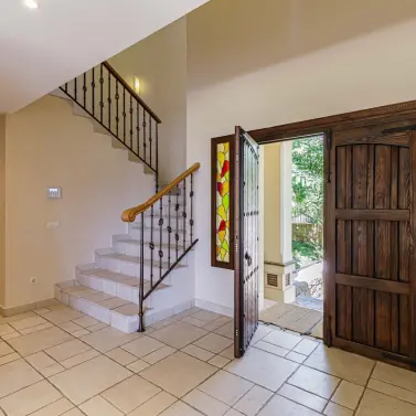 Sale of detached villa in Los Arqueros