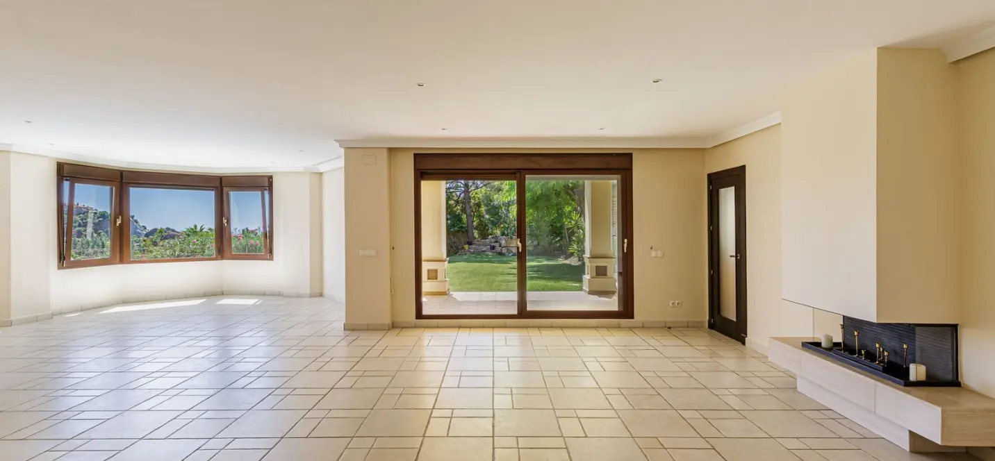 Venta de villa independiente en Los Arqueros 3