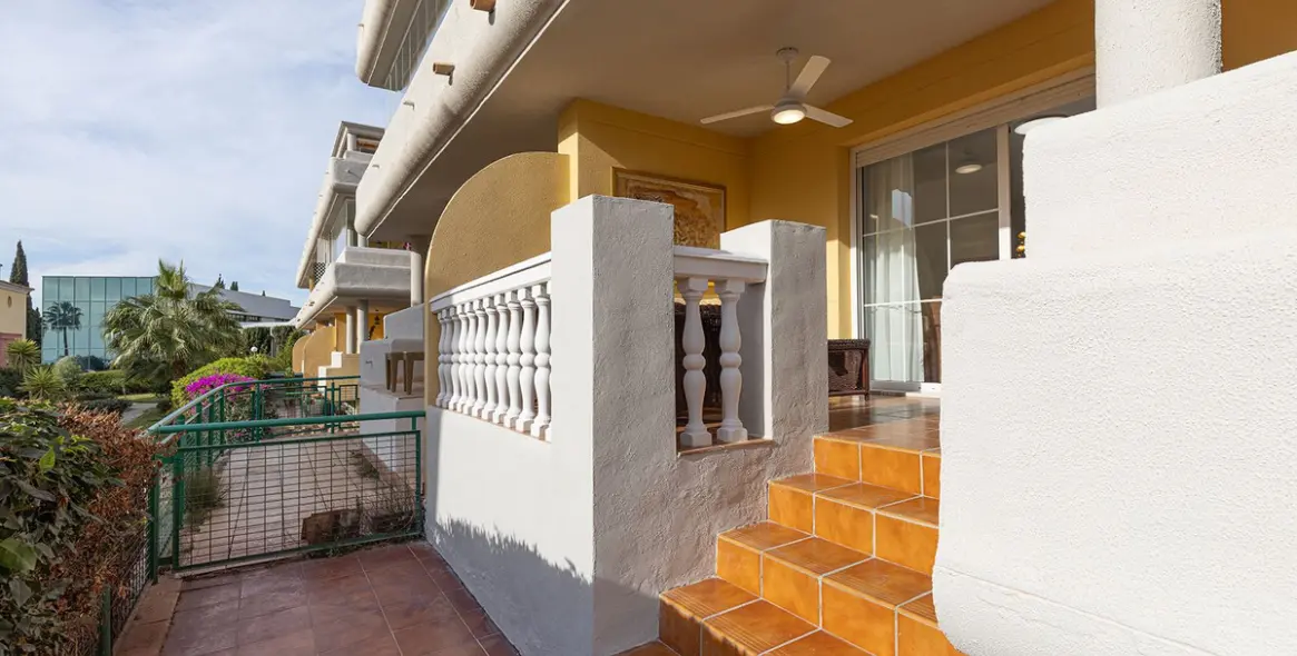 Short-term rent of ground floor apartment in Cabopino 17