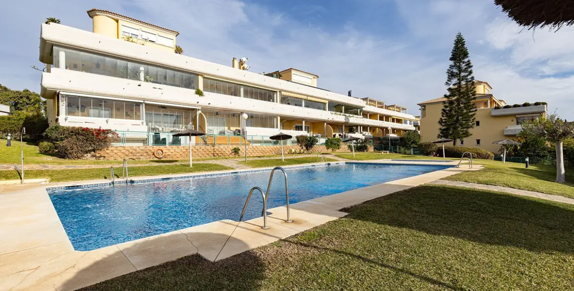 Short-term rent of ground floor apartment in Cabopino 32