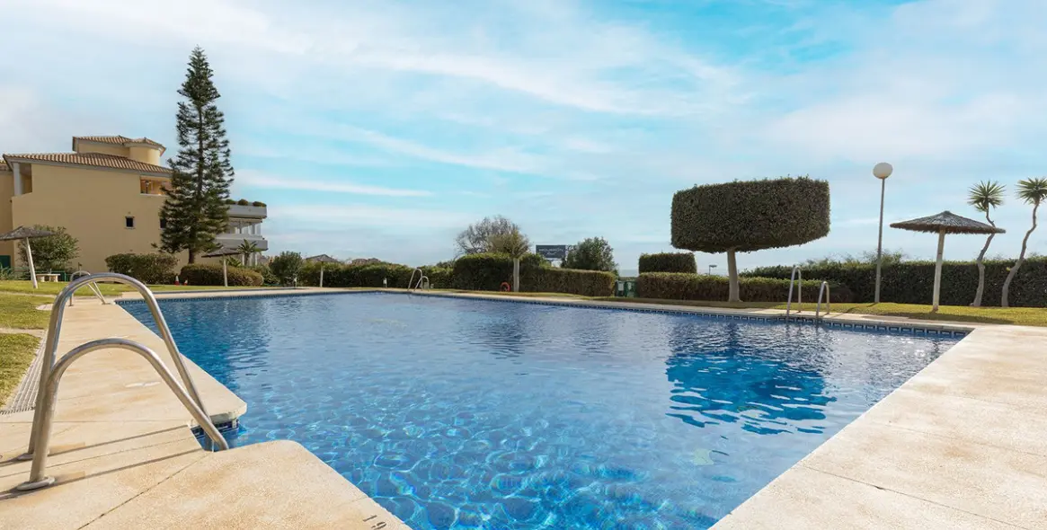 Short-term rent of ground floor apartment in Cabopino 34