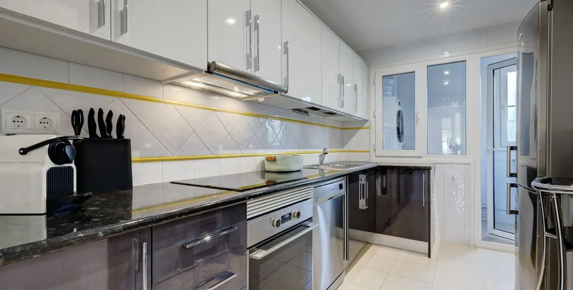 Short-term rent of ground floor apartment in Cabopino 50