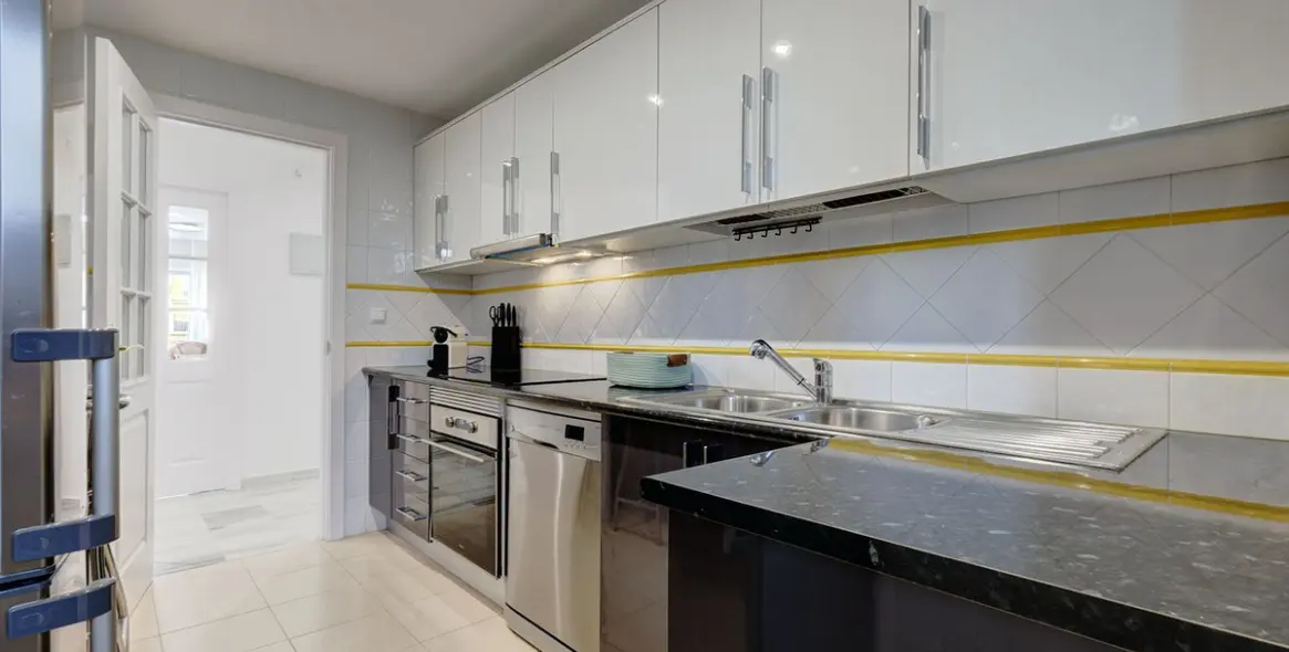 Short-term rent of ground floor apartment in Cabopino 52