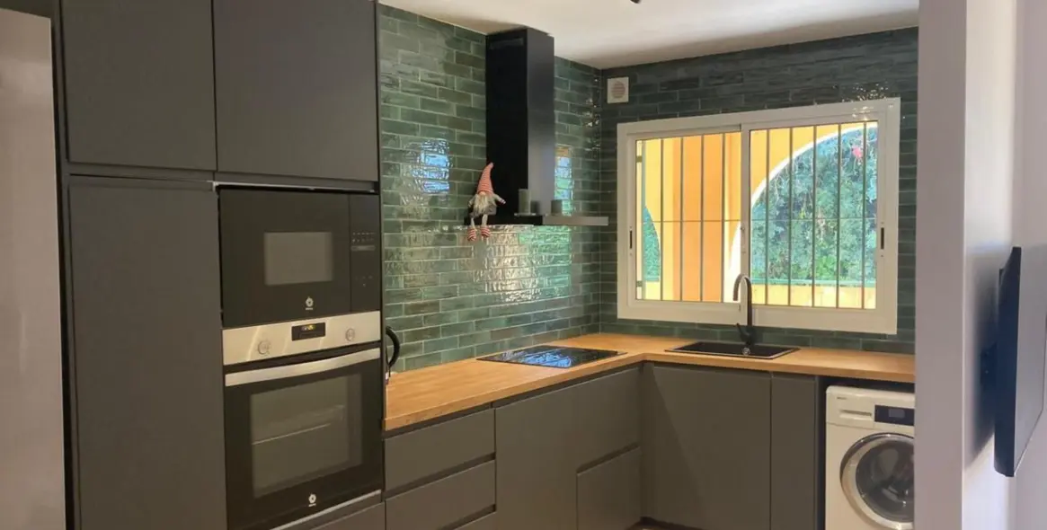 Долгосрочная аренда апартаментов на первом этаже в Carvajal 3