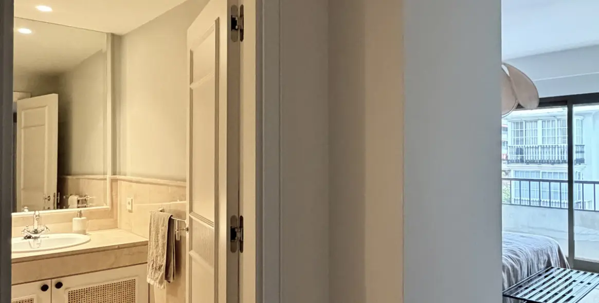 Long-term rent of middle floor apartment in Marbella 19