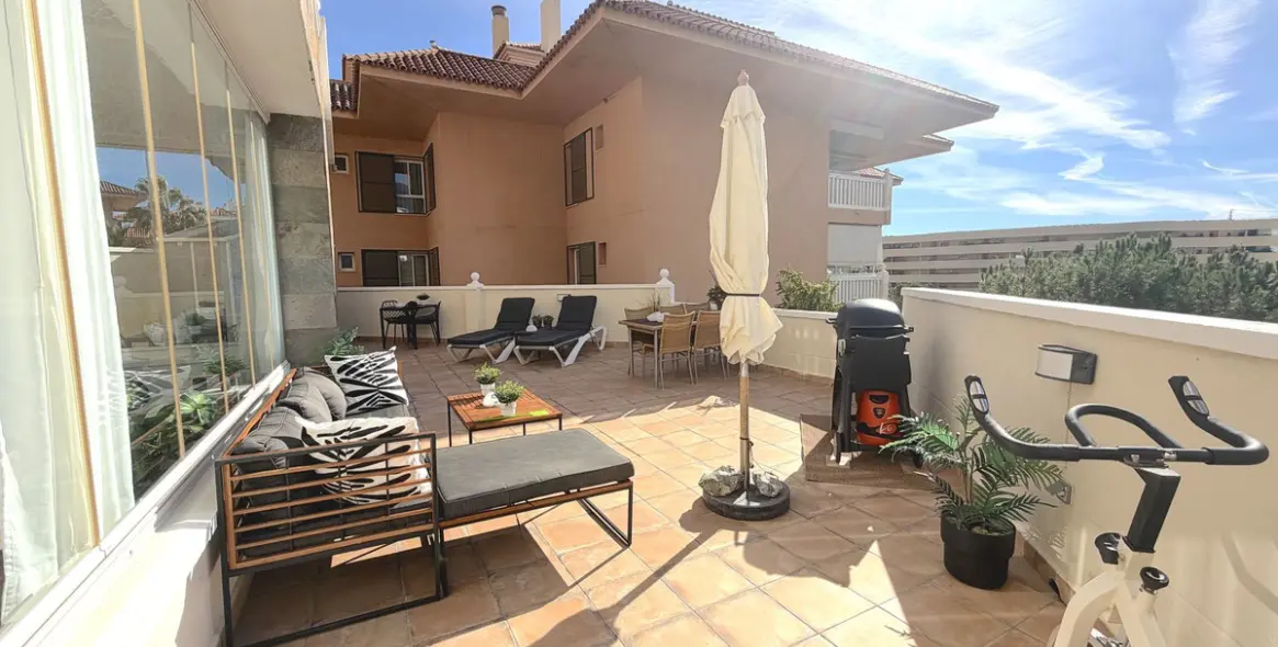 Продажа апартаментов на среднем этаже в Higueron 5