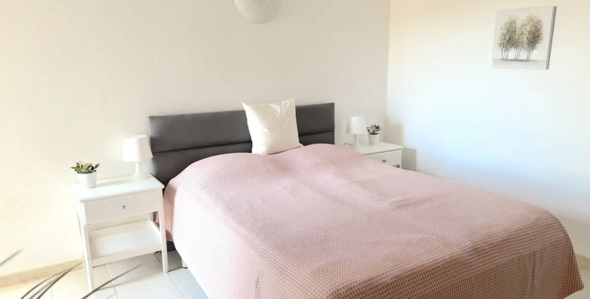 Продажа апартаментов на среднем этаже в Higueron 14