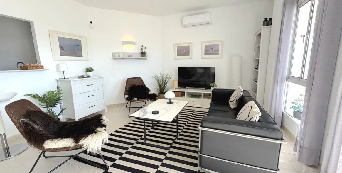 Продажа апартаментов на среднем этаже в Higueron 39