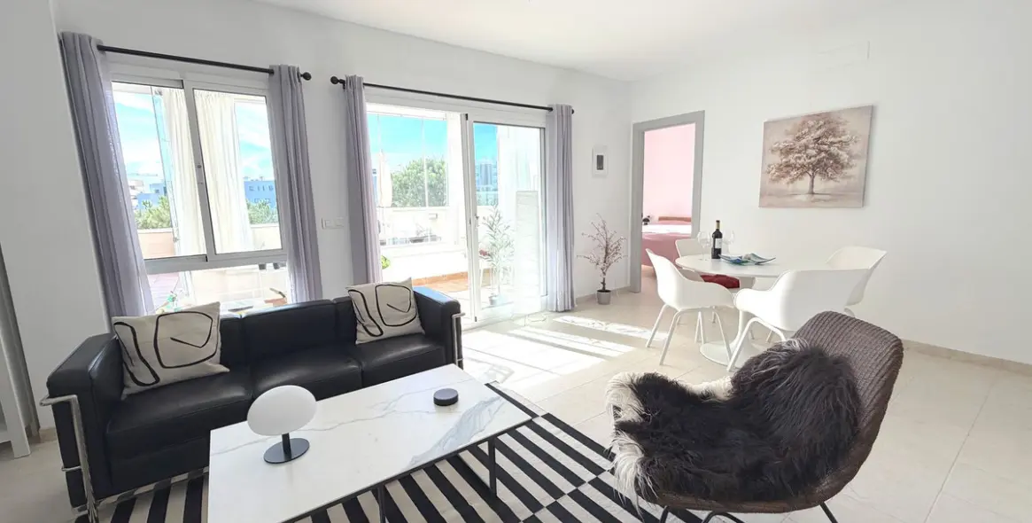 Продажа апартаментов на среднем этаже в Higueron 41