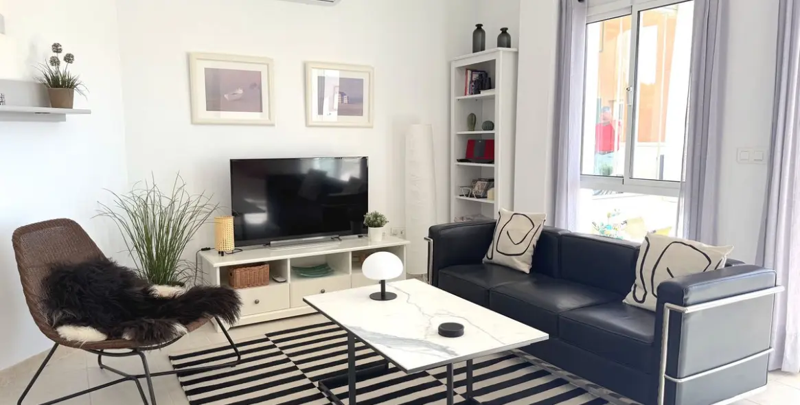 Продажа апартаментов на среднем этаже в Higueron 42