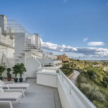 Sale of penthouse in Cancelada
