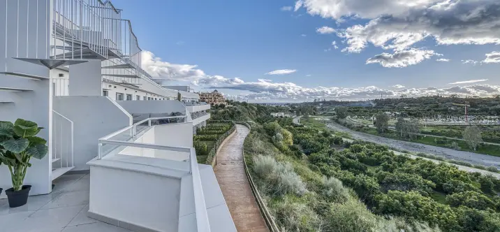 Sale of penthouse in Cancelada 2