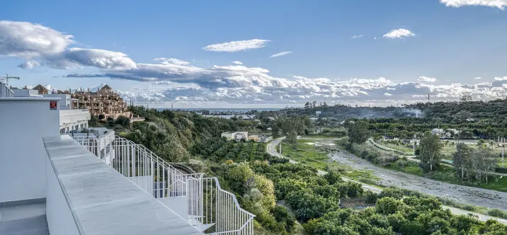 Sale of penthouse in Cancelada 4