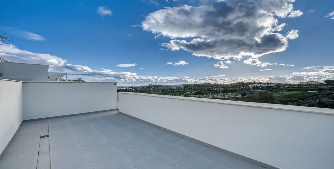 Sale of penthouse in Cancelada 6