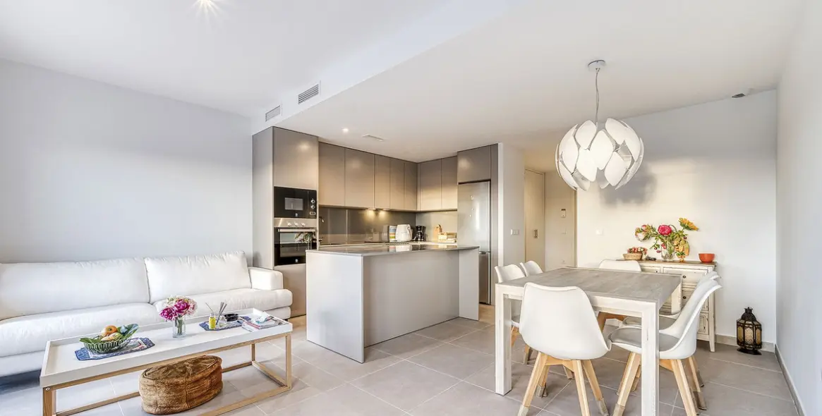 Sale of penthouse in Cancelada 15