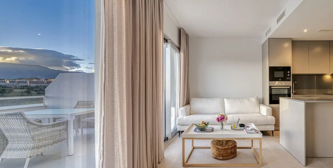 Sale of penthouse in Cancelada 17