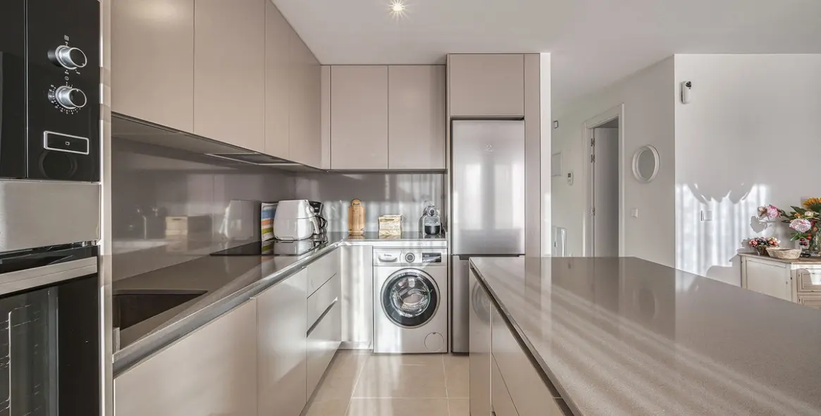 Sale of penthouse in Cancelada 19