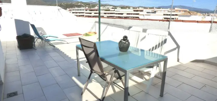 Sale of penthouse duplex in Estepona 0
