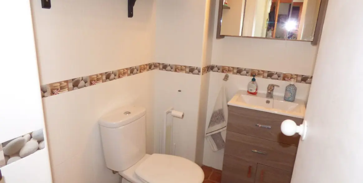 Sale of penthouse duplex in Estepona 16