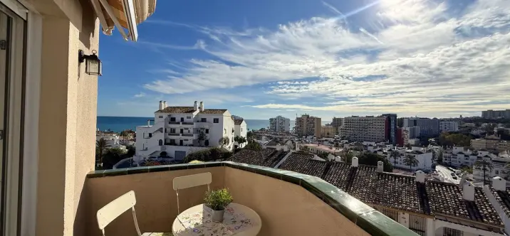 Sale of penthouse in Benalmadena Costa 1