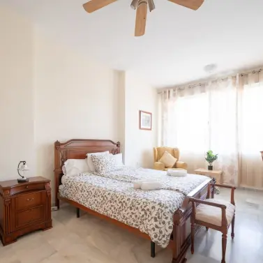 Sale of middle floor apartment in Nueva Andalucía