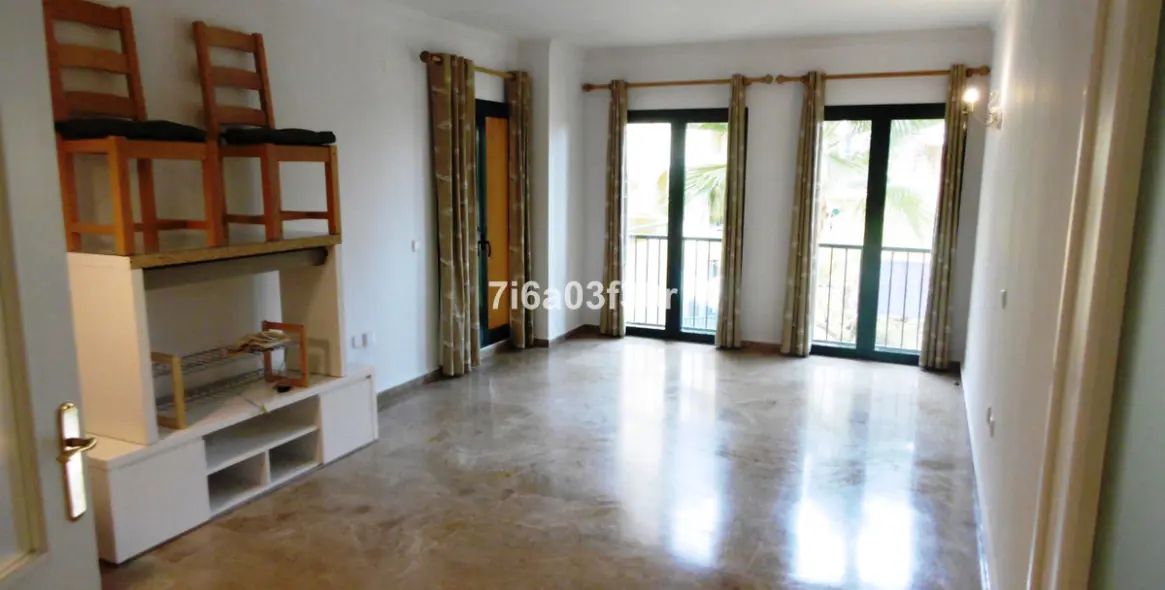 Long-term rent of middle floor apartment in San Pedro de Alcántara 3