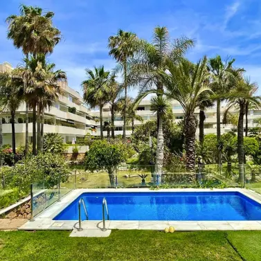 Short-term rent of ground floor apartment in Puerto Banús