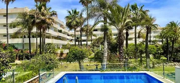 Short-term rent of ground floor apartment in Puerto Banús 3