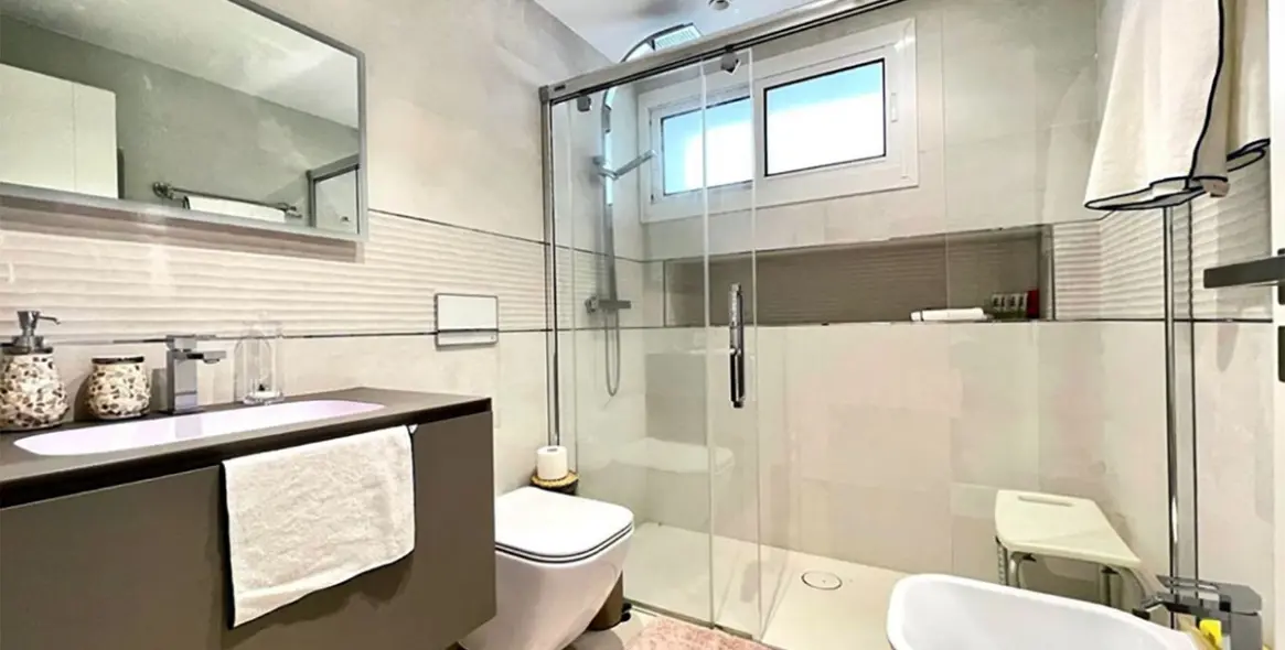 Short-term rent of ground floor apartment in Puerto Banús 19