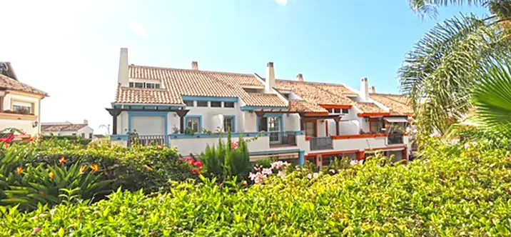 Long-term rent of townhouse in Marbella 0